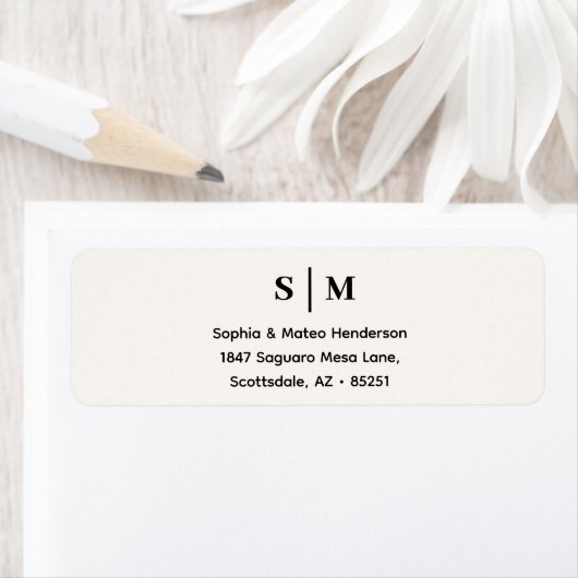 Klassische weiße Hochzeitsadresse mit Monogramm (Insitu)