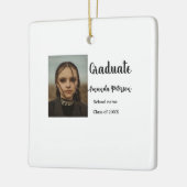 Klassischer Abschluss im Jahr 2008 Keramikornament (Links)