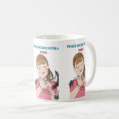 Klassischer Becher, 330 ml Peace Begins with a Smi Kaffeetasse (VorderseiteRechts)