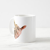 Klassischer Becher mit kräftiger tätowierter Hand Kaffeetasse (Vorderseite Links)