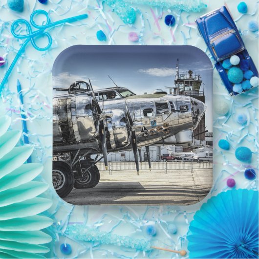 Klassischer Bomber der Serie B-17 Pappteller (Party)