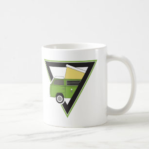Klassischer grüner Camper Van Dreieck Kaffeetasse