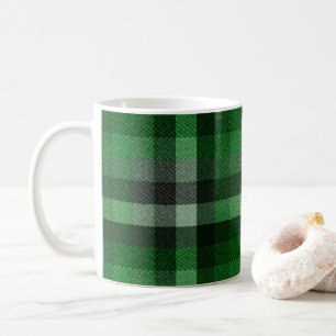 Klassischer grüner Tartan-Karostoff. Kaffeetasse