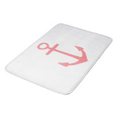 Klassischer Korallenrosa Wasseranker auf Weiß Badematte (Schrägansicht)