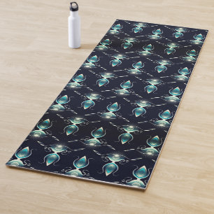 Klassischer Look von blauen Edelsteinen mit glühen Yogamatte