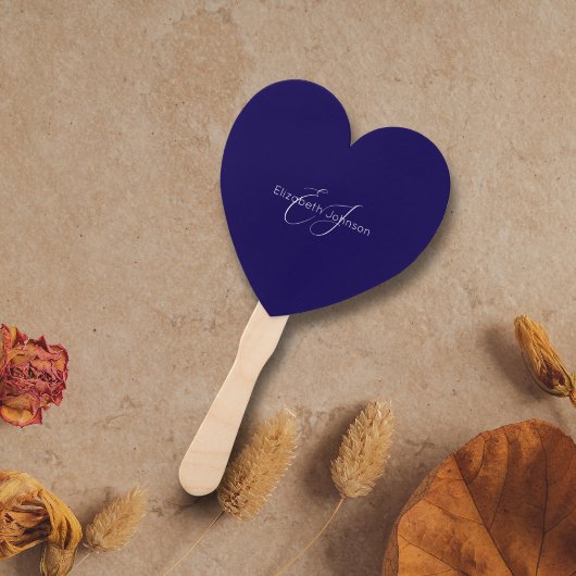 Klassischer minimalistischer Klassiker in Blau und Fächer