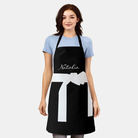 Klassischer Mit Monogramm Name Schwarz-Weiß-Schürz Schürze (Getragen)