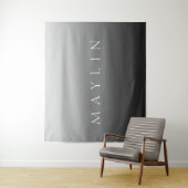 Klassischer Name oder Wort | Gradient Gray Wandteppich (Beispiel)