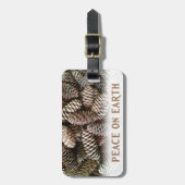 Klassischer Pine Cone Weltfrieden Gepäckanhänger (Vorderseite vertikal)