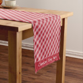 Klassischer Retro Red Checkered Gingham Pattern Na Kurzer Tischläufer (Beispiel)
