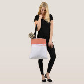 Klassischer schicker Lachs Top Racing Streifen auf Tasche (Am Model)