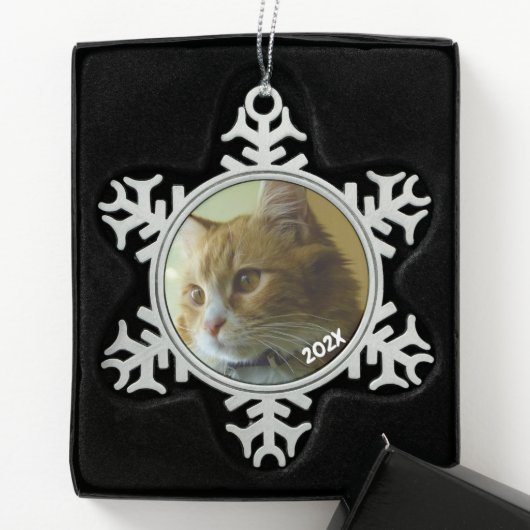 Klassischer Schneeflocken Dated Foto Pewter Tree O Schneeflocken Zinn-Ornament (Box)