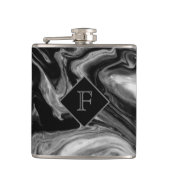 Klassischer Schwarz-Weiß-Marmor Mit Monogramm Flachmann (Vorderseite)