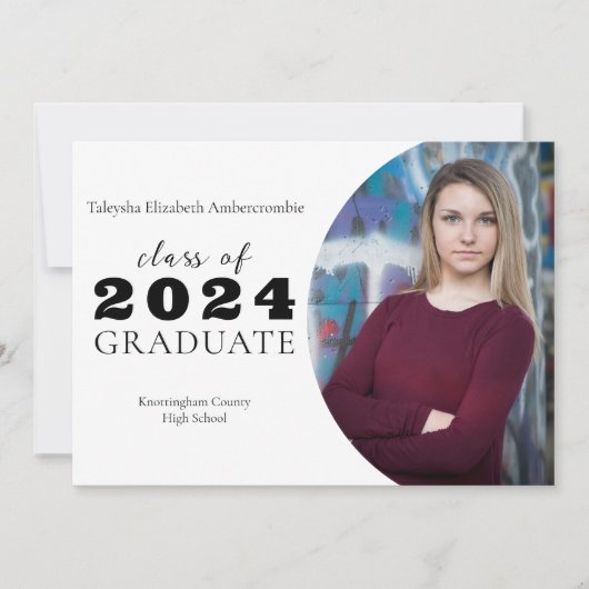 Klassischer Schwarz-weißer einfacher Abschluss Ankündigung (Vorderseite)