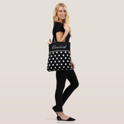 Klassischer schwarzer Polka-Punkt-Name Tasche (Am Model)