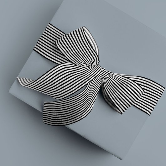 Klassischer schwarzer Streifen Satinband