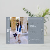 Klassischer Script-Abschluss Blau & Silber Folieneinladung (Stehend vorne)