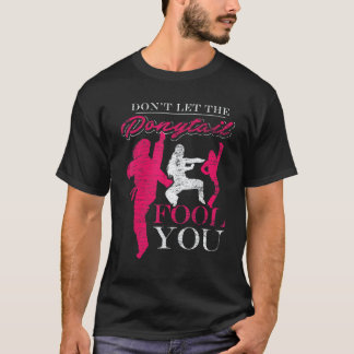 Klassischer Sparring Athlet Mädchen japanische Kam T-Shirt