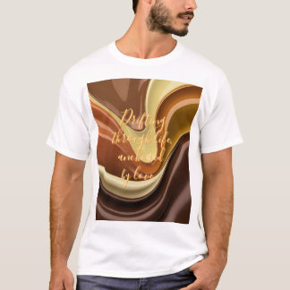 Klassischer T - Shirt in abstrakter Grafik
