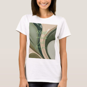 Klassischer T - Shirt in abstrakter Grafik