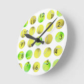 Klassischer Tennisball-Muster-Spieler Weiß Runde Wanduhr (Winkel)