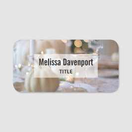 Klassischer Tisch mit Extravaganter Platzierung Namensschild