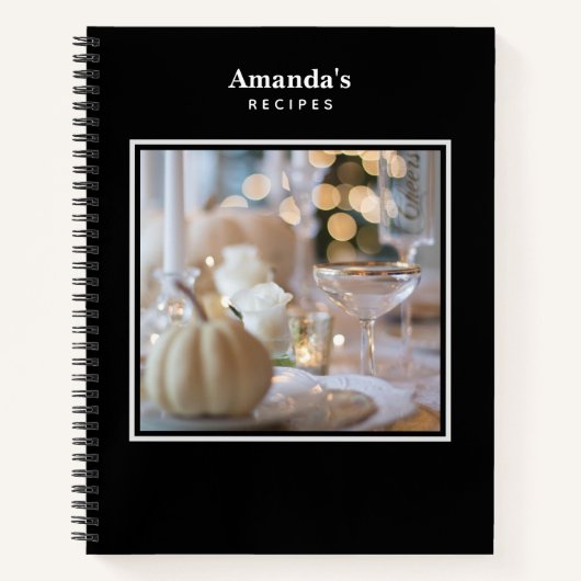 Klassischer Tisch mit Extravaganter Platzierung Re Notizblock (Vorderseite)