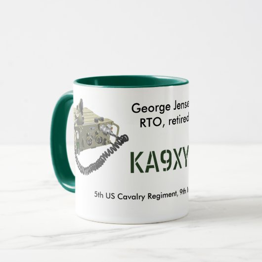 Klassischer tragbarer Transceiver AN/VRC-77 Tasse (Vorderseite Links)