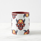 Klassischer verpixelter Teufelsschädel-Muster-Bech Tasse (Zentrum)