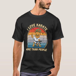 Klassischer Vintage-Karotten Ich Liebe Karate Mehr T-Shirt