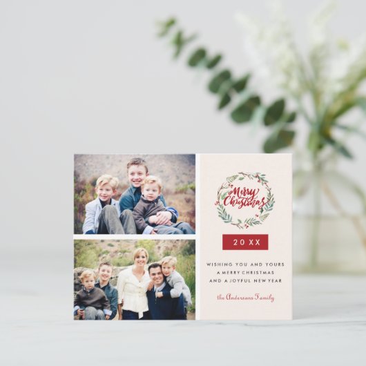 Klassischer Weihnachtskranz zwei Fotos Personalisi Postkarte (Stehend Vorderseite)