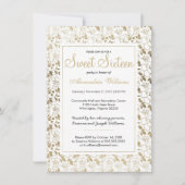 Klassischer weißer, eleganter goldfarbener Blumenr Einladung (Vorderseite)
