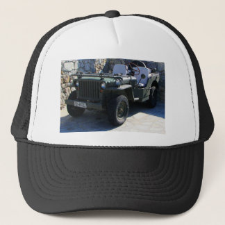Klassischer Willys Jeep. Truckerkappe