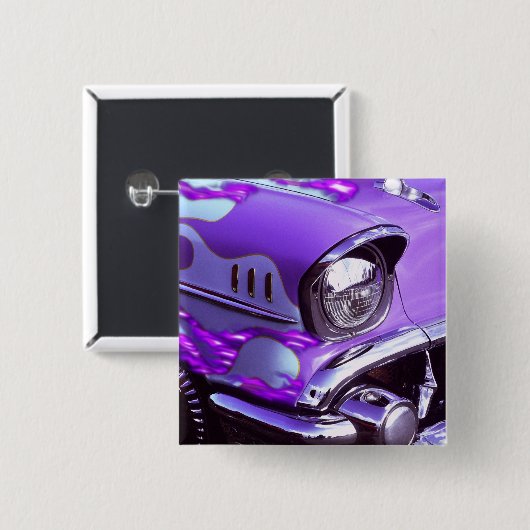 Klassisches Auto: Chevrolet mit lodernder Haube Button (Vorne & Hinten)