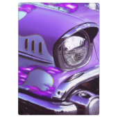 Klassisches Auto: Chevrolet mit lodernder Haube Klemmbrett (Rückseite)