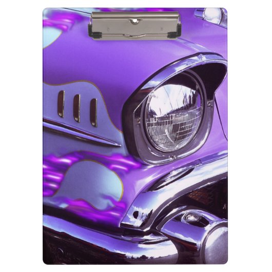 Klassisches Auto: Chevrolet mit lodernder Haube Klemmbrett (Vorderseite)