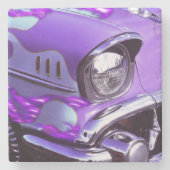 Klassisches Auto: Chevrolet mit lodernder Haube Steinuntersetzer (Vorderseite)