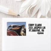 KLASSISCHES AUTO MIT FINANZIERTEN RÜCKSENDEADRESSE (Insitu)