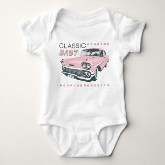 Klassisches Baby-Rosa Baby Strampler