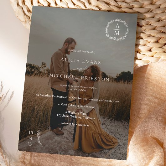 Klassisches, blumenweißes Foto Einladung