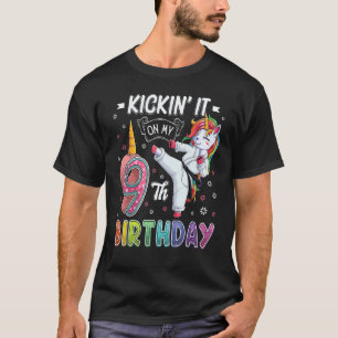 Klassisches Einhorn Karate 9. Geburtstag Neun 9 Ja T-Shirt
