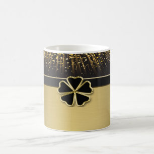 Klassisches elegantes irisches Kleeblatt, falsche  Kaffeetasse