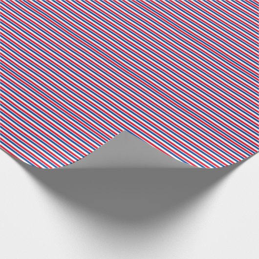Klassisches festes Rot, Weiß und Blau gestreift Geschenkpapier (Ecke)