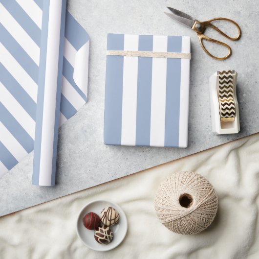 Klassisches Geschenkpapier Blau-Weiß gestreift (Kunsthandwerk)