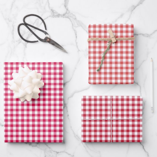 Klassisches Gingham 3 Rot Geschenkpapier Set (Vorderseite)