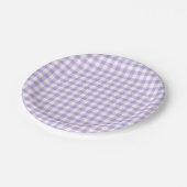 Klassisches Gingham Soft Lavendel Pappteller (Schrägansicht)