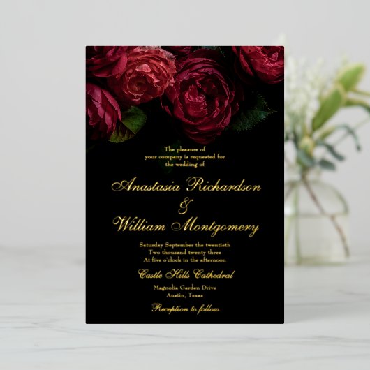 Klassisches Gotisches Elegantes Schwarzes & Gold H Folieneinladung (Stehend vorne)