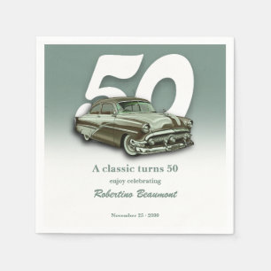 Klassisches grünes Auto wird 50 Jahre alt Serviette