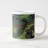 Klassisches grünes Tarnmuster Jumbo-Tasse (Rechts)