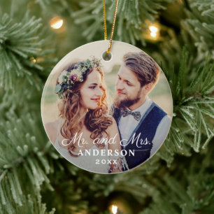 Klassisches Hochzeitsfoto von Mr und Mrs mit Namen Keramik Ornament